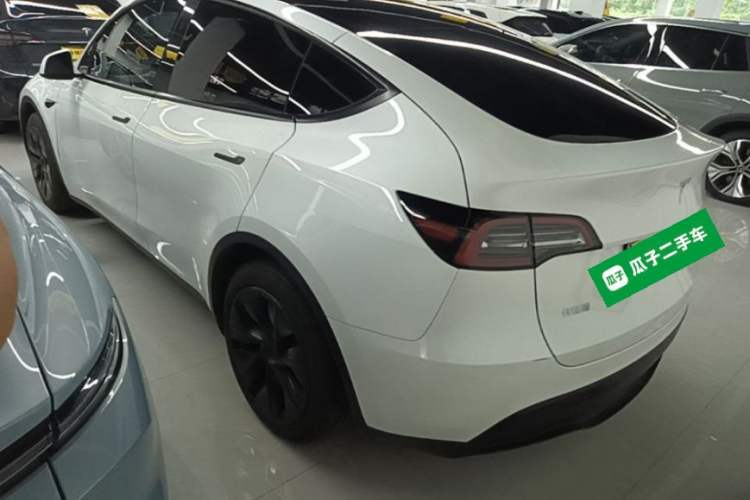 Used Tesla Model Y 2024 Rear-Wheel-Drive Version Rear Left 45 Deg