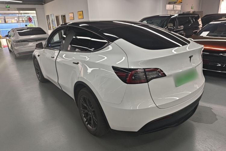 Used Tesla Model Y 2024 Long-Range All-Wheel-Drive Version Rear Left 45 Deg