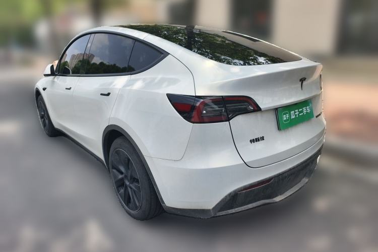 Used Tesla Model Y 2024 Rear-Wheel-Drive Version Rear Left 45 Deg