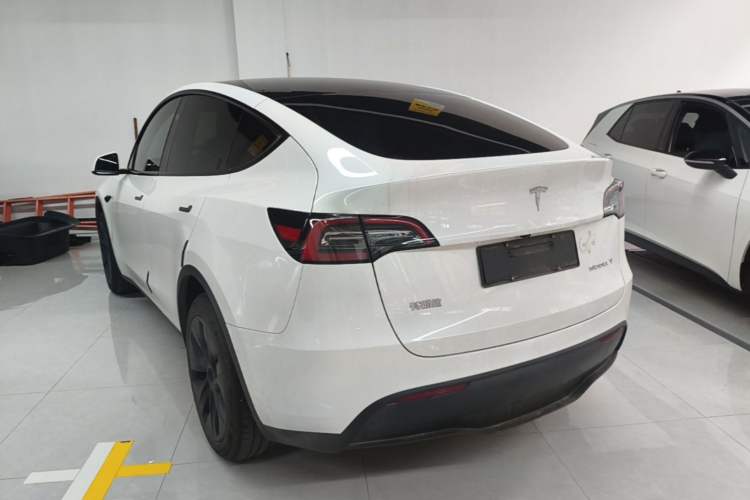 Used Tesla Model Y 2024 Long-Range All-Wheel-Drive Version Rear Left 45 Deg