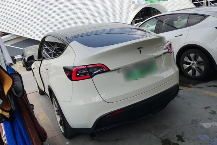 Used Tesla Model Y 2024 Rear-Wheel-Drive Version Rear Left 45 Deg