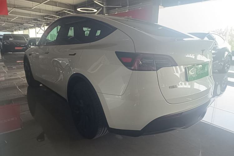 Used Tesla Model Y 2024 Rear-Wheel-Drive Version Rear Left 45 Deg
