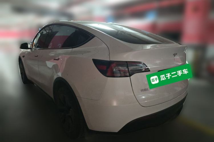 Used Tesla Model Y 2024 Long-Range All-Wheel-Drive Version Rear Left 45 Deg