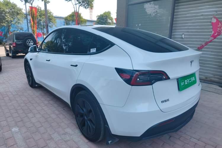 Used Tesla Model Y 2024 Rear-Wheel-Drive Version Rear Left 45 Deg