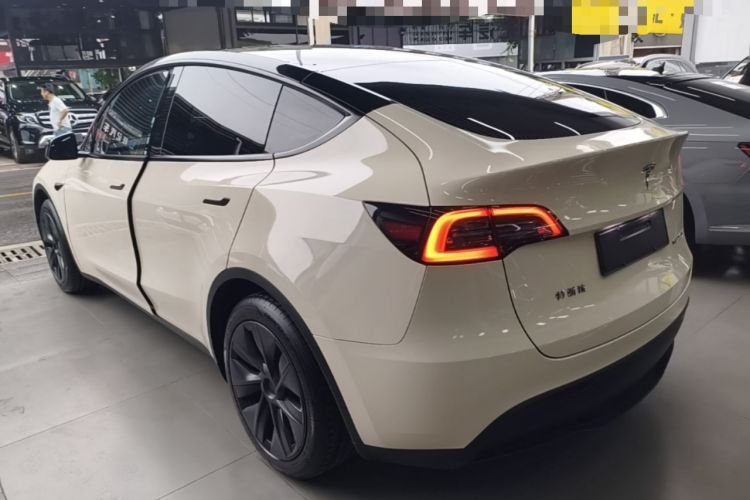 Used Tesla Model Y 2024 Rear-Wheel-Drive Version Rear Left 45 Deg