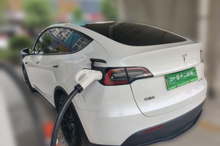 Used Tesla Model Y 2024 Rear-Wheel-Drive Version Rear Left 45 Deg
