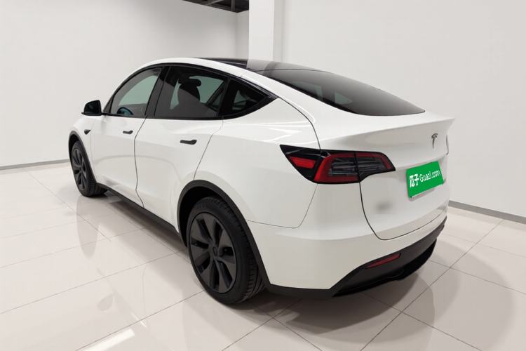 Used Tesla Model Y 2024 Rear-Wheel-Drive Version Rear Left 45 Deg