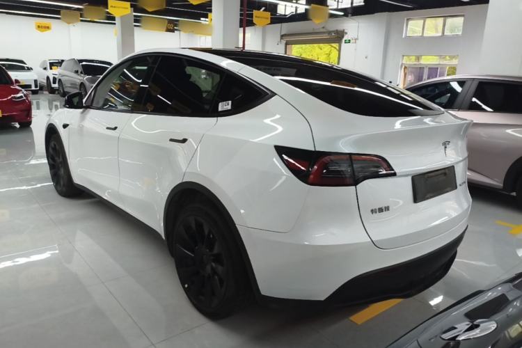 Used Tesla Model Y 2024 Long-Range All-Wheel-Drive Version Rear Left 45 Deg