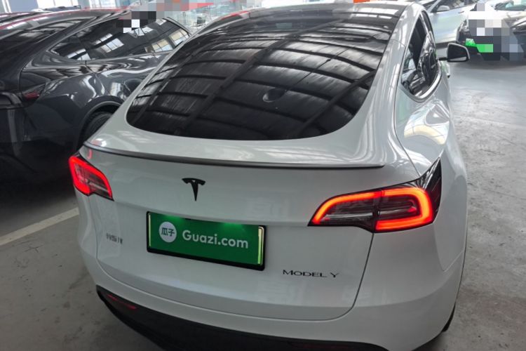 Used Tesla Model Y 2024 Long-Range All-Wheel-Drive Version Rear