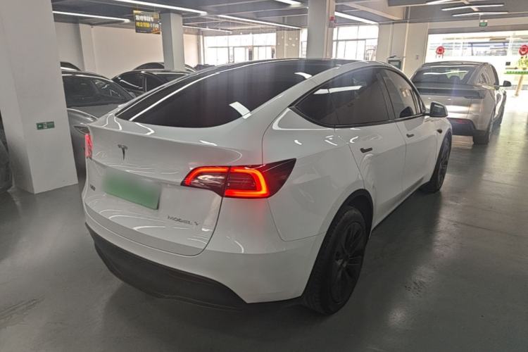 Used Tesla Model Y 2024 Long-Range All-Wheel-Drive Version Rear Right 45 Deg