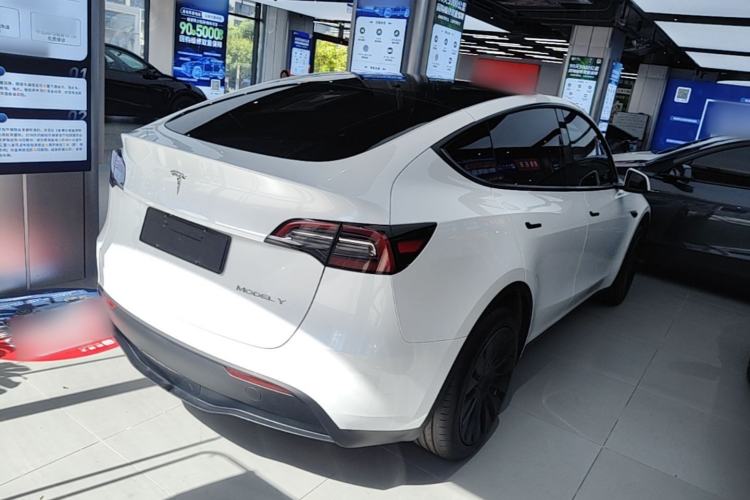 Used Tesla Model Y 2024 Rear-Wheel-Drive Version Rear Right 45 Deg