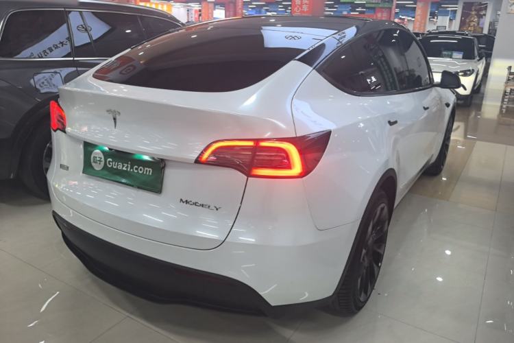 Used Tesla Model Y 2024 Rear-Wheel-Drive Version Rear Right 45 Deg