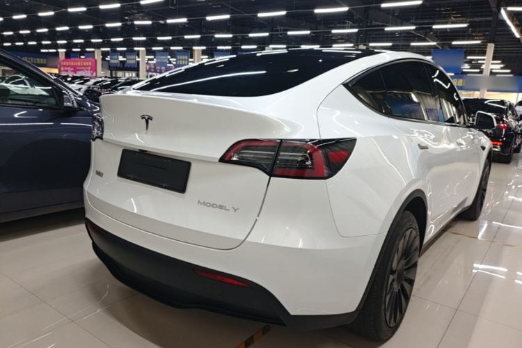 Used Tesla Model Y 2024 Rear-Wheel-Drive Version Rear Right 45 Deg