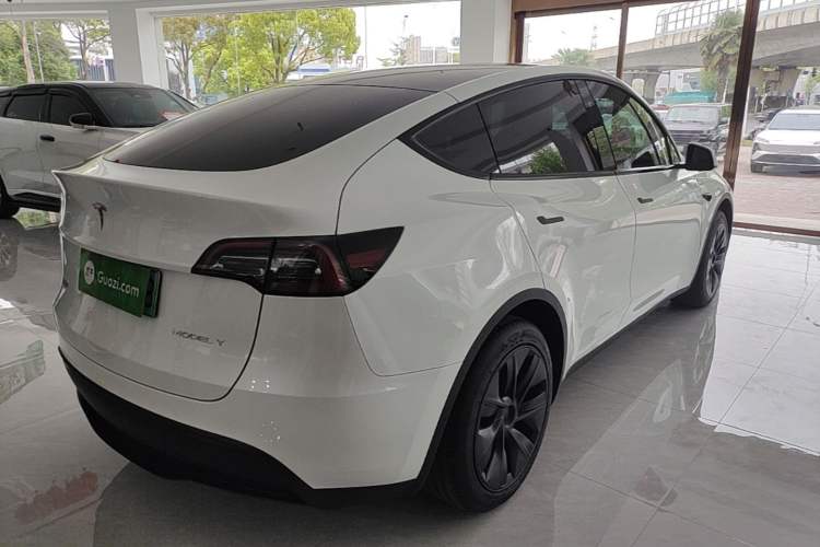 Used Tesla Model Y 2024 Rear-Wheel-Drive Version Rear Right 45 Deg