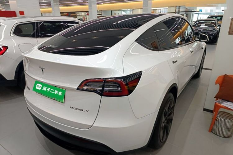 Used Tesla Model Y 2024 Rear-Wheel-Drive Version Rear Right 45 Deg