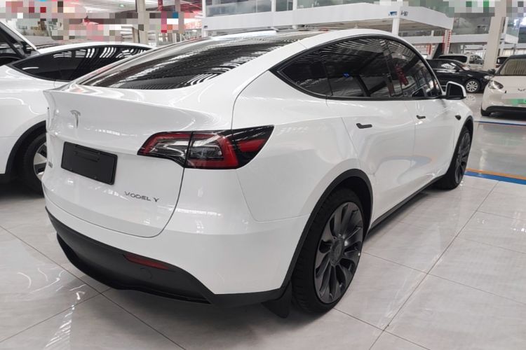 Used Tesla Model Y 2024 Rear-Wheel-Drive Version Rear Right 45 Deg