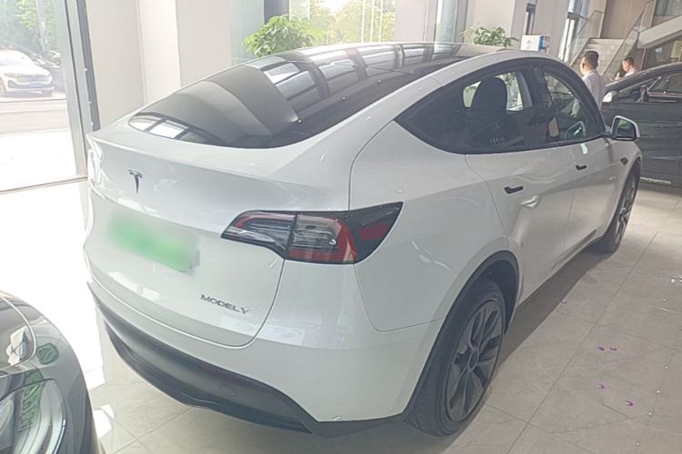 Used Tesla Model Y 2024 Rear-Wheel-Drive Version Rear Right 45 Deg