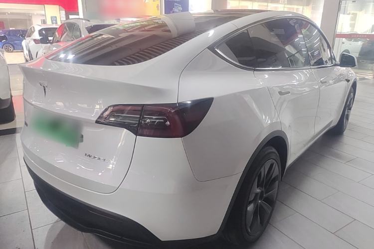 Used Tesla Model Y 2024 Rear-Wheel-Drive Version Rear Right 45 Deg