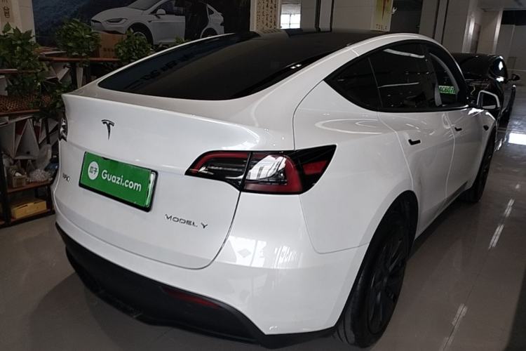 Used Tesla Model Y 2024 Rear-Wheel-Drive Version Rear Right 45 Deg