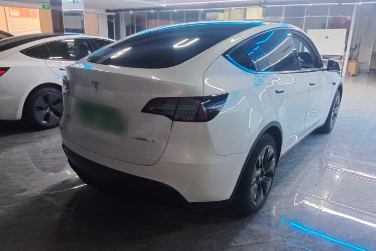 Used Tesla Model Y 2024 Rear-Wheel-Drive Version Rear Right 45 Deg