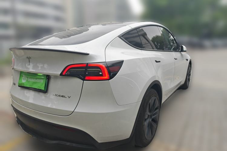 Used Tesla Model Y 2024 Rear-Wheel-Drive Version Rear Right 45 Deg