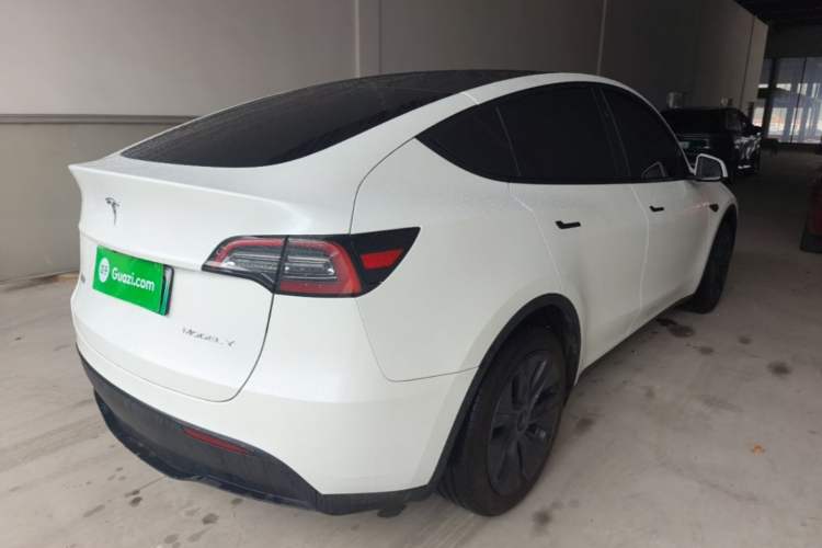 Used Tesla Model Y 2024 Rear-Wheel-Drive Version Rear Right 45 Deg
