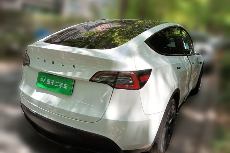 Used Tesla Model Y 2024 Rear-Wheel-Drive Version Rear Right 45 Deg