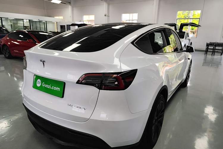 Used Tesla Model Y 2024 Rear-Wheel-Drive Version Rear Right 45 Deg