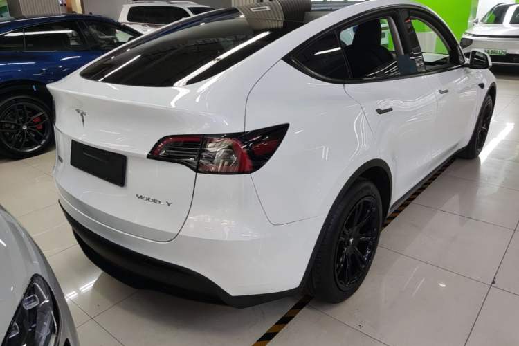 Used Tesla Model Y 2024 Rear-Wheel-Drive Version Rear Right 45 Deg