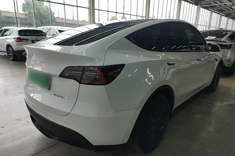 Used Tesla Model Y 2024 Rear-Wheel-Drive Version Rear Right 45 Deg