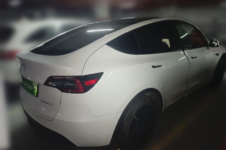 Used Tesla Model Y 2024 Rear-Wheel-Drive Version Rear Right 45 Deg