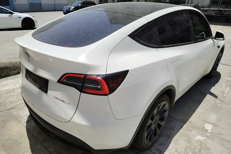 Used Tesla Model Y 2024 Rear-Wheel-Drive Version Rear Right 45 Deg