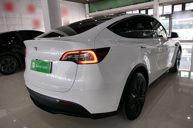 Used Tesla Model Y 2024 Long-Range All-Wheel-Drive Version Rear Right 45 Deg