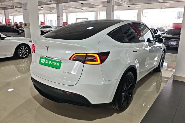Used Tesla Model Y 2024 Rear-Wheel-Drive Version Rear Right 45 Deg
