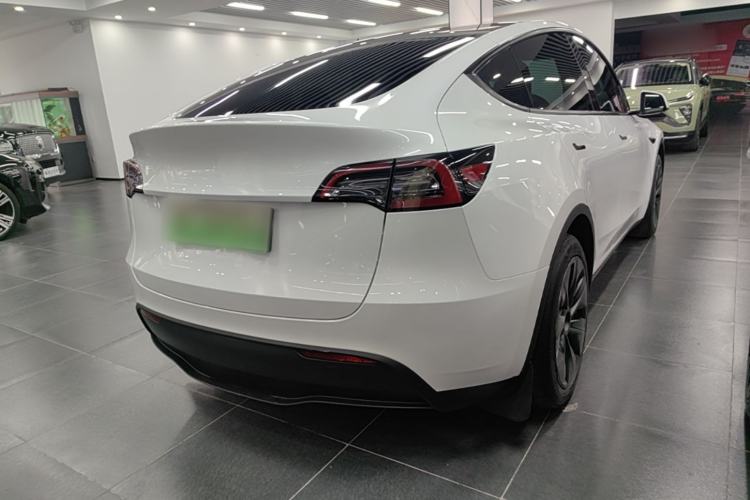 Used Tesla Model Y 2024 Rear-Wheel-Drive Version Rear Right 45 Deg