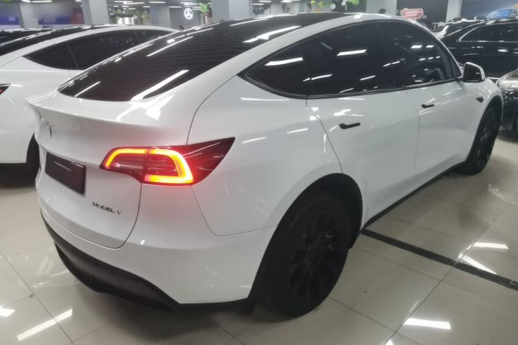 Used Tesla Model Y 2024 Rear-Wheel-Drive Version Rear Right 45 Deg