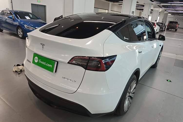 Used Tesla Model Y 2024 Rear-Wheel-Drive Version Rear Right 45 Deg