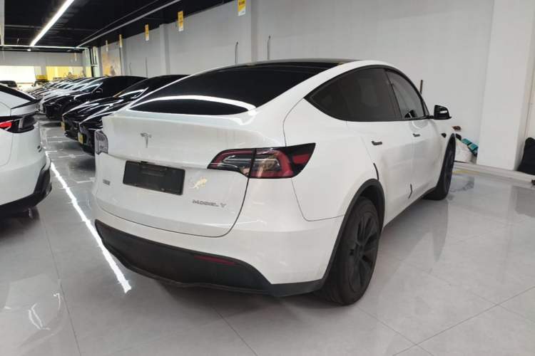 Used Tesla Model Y 2024 Long-Range All-Wheel-Drive Version Rear Right 45 Deg