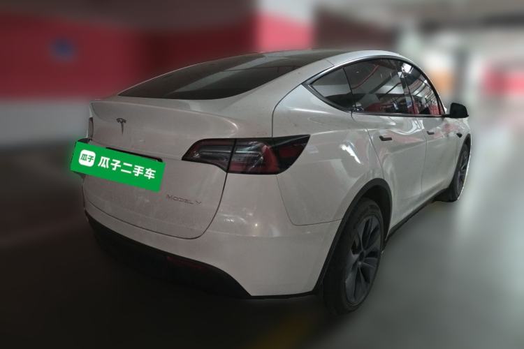 Used Tesla Model Y 2024 Long-Range All-Wheel-Drive Version Rear Right 45 Deg