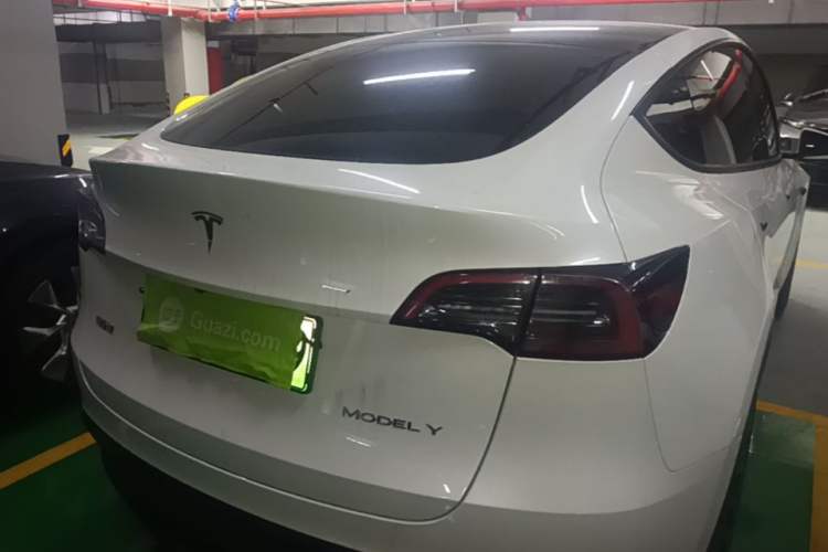 Used Tesla Model Y 2024 Rear-Wheel-Drive Version Rear Right 45 Deg