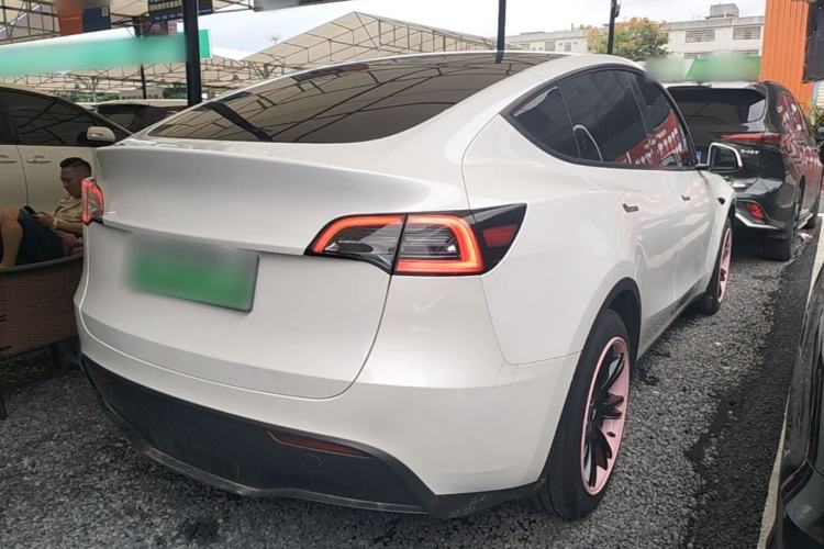 Used Tesla Model Y 2024 Rear-Wheel-Drive Version Rear Right 45 Deg