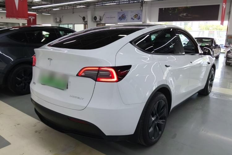 Used Tesla Model Y 2024 Rear-Wheel-Drive Version Rear Right 45 Deg