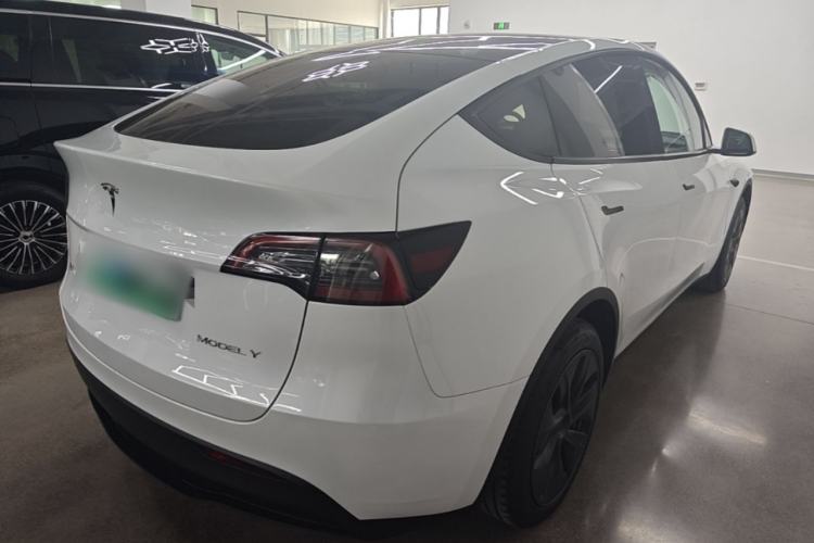 Used Tesla Model Y 2024 Rear-Wheel-Drive Version Rear Right 45 Deg