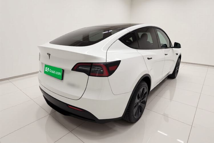 Used Tesla Model Y 2024 Rear-Wheel-Drive Version Rear Right 45 Deg