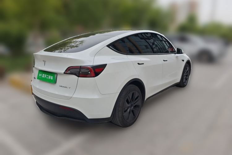 Used Tesla Model Y 2024 Rear-Wheel-Drive Version Rear Right 45 Deg