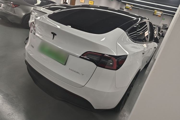 Used Tesla Model Y 2024 Rear-Wheel-Drive Version Rear Right 45 Deg