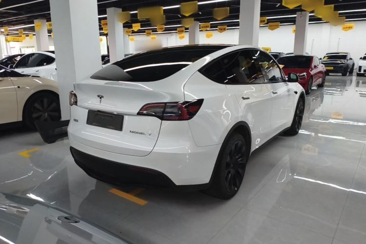 Used Tesla Model Y 2024 Long-Range All-Wheel-Drive Version Rear Right 45 Deg