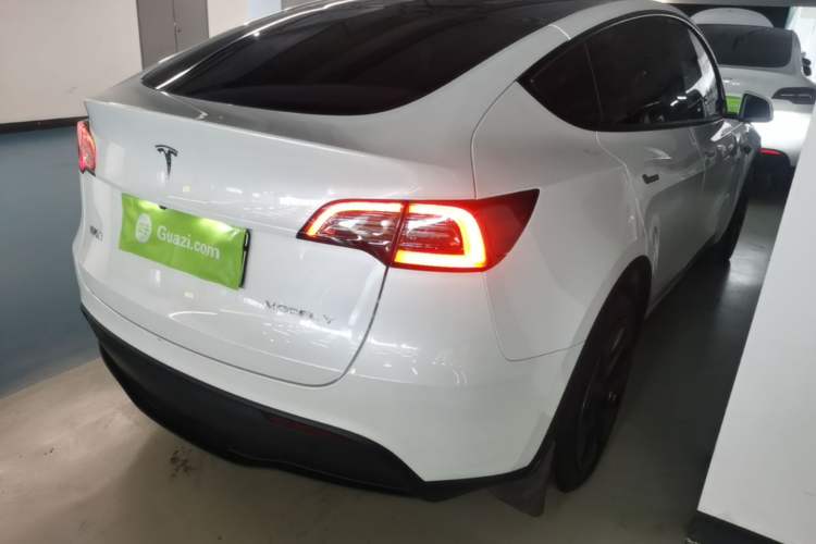 Used Tesla Model Y 2024 Rear-Wheel-Drive Version Rear Right 45 Deg
