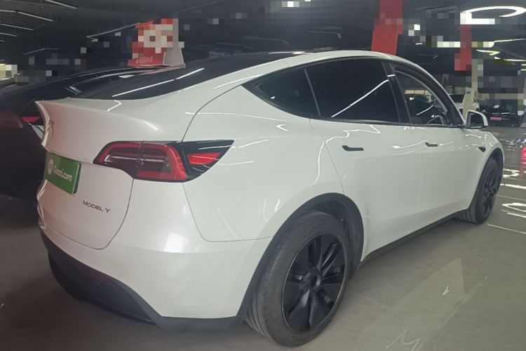 Used Tesla Model Y 2024 Rear-Wheel-Drive Version Rear Right 45 Deg