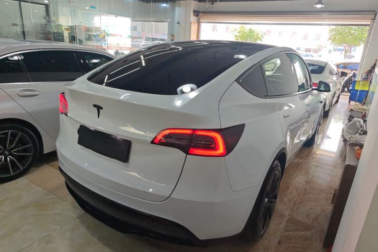 Used Tesla Model Y 2024 Rear-Wheel-Drive Version Rear Right 45 Deg